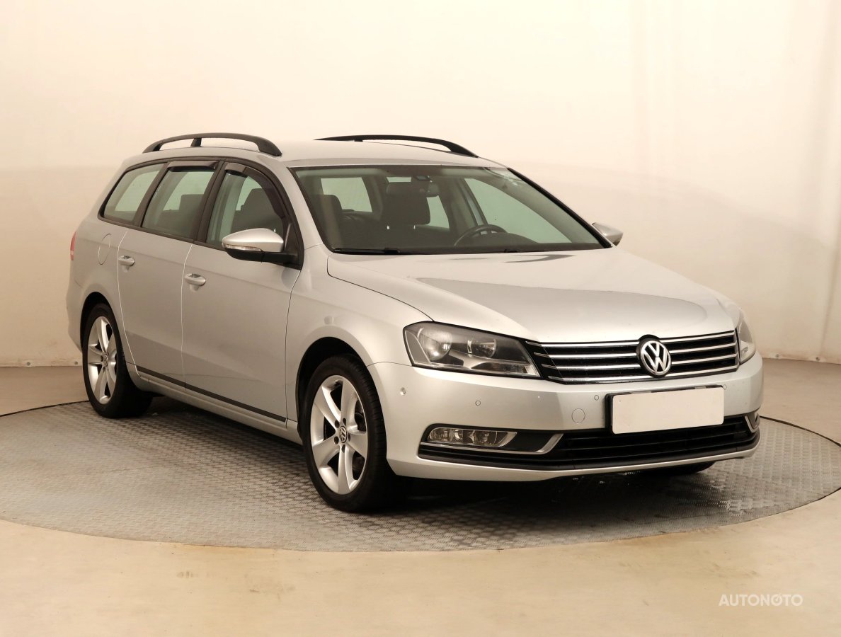 Volkswagen Passat, 2010 - celkový pohled