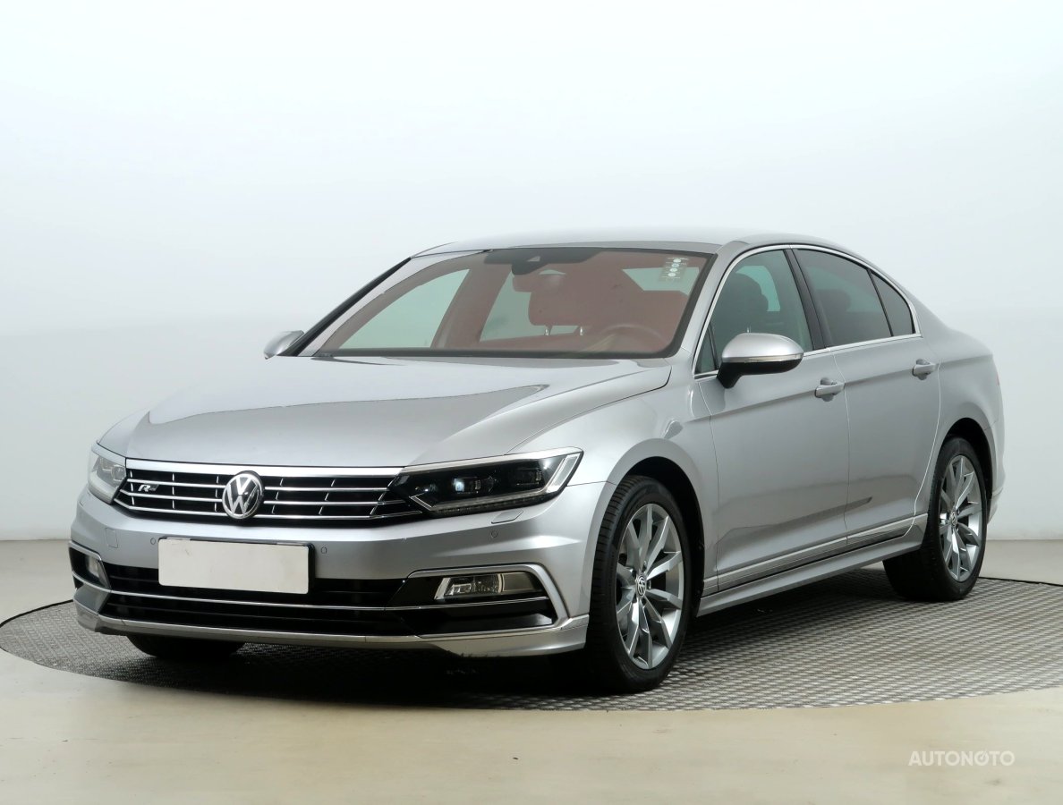 Volkswagen Passat, 2019 - pohled č. 3