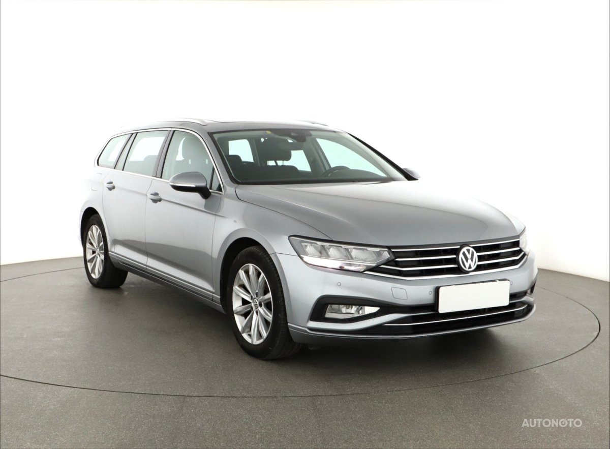 Volkswagen Passat, 2020 - pohled č. 1