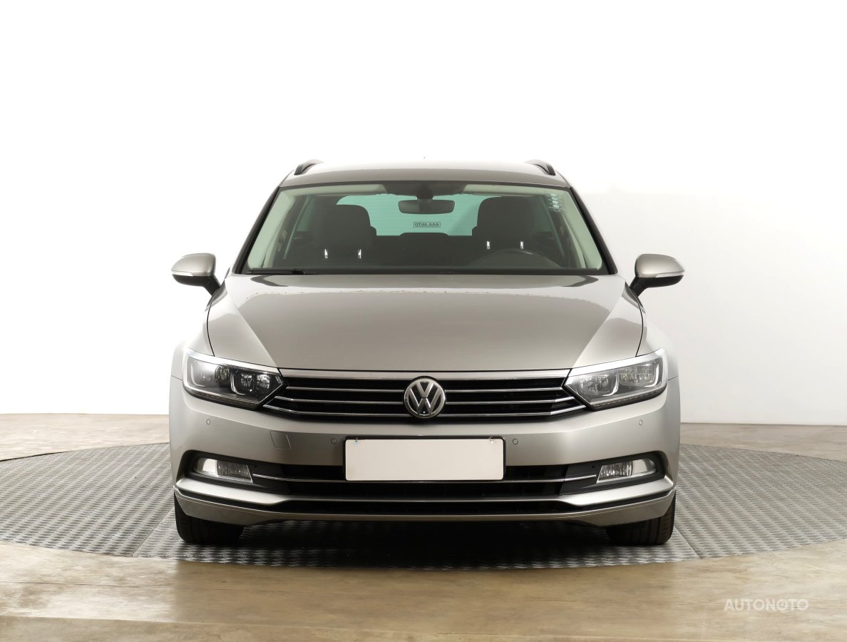 Volkswagen Passat, 2015 - pohled č. 2