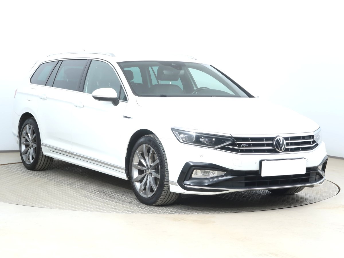 Volkswagen Passat, 2021 - pohled č. 1