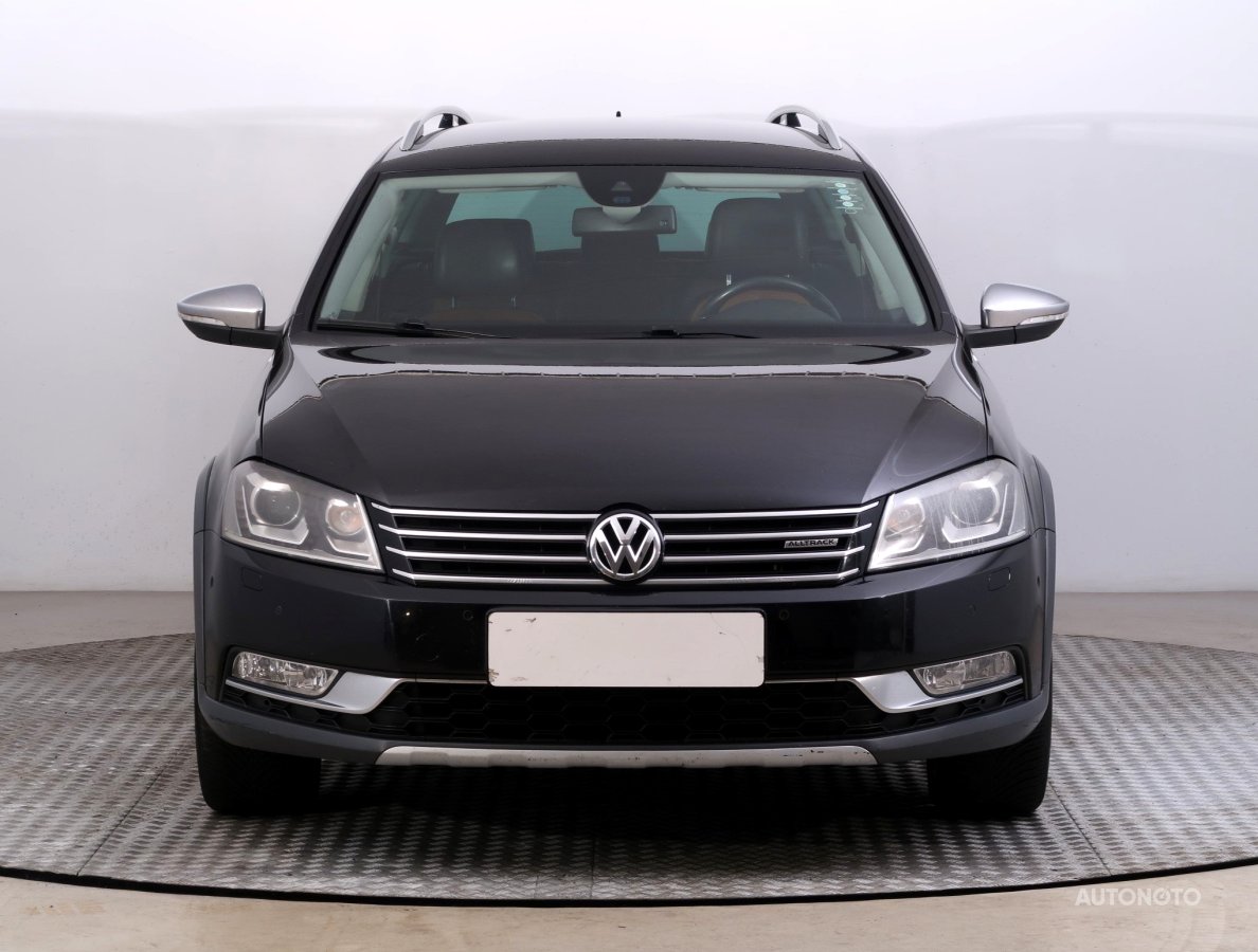 Volkswagen Passat, 2012 - pohled č. 2