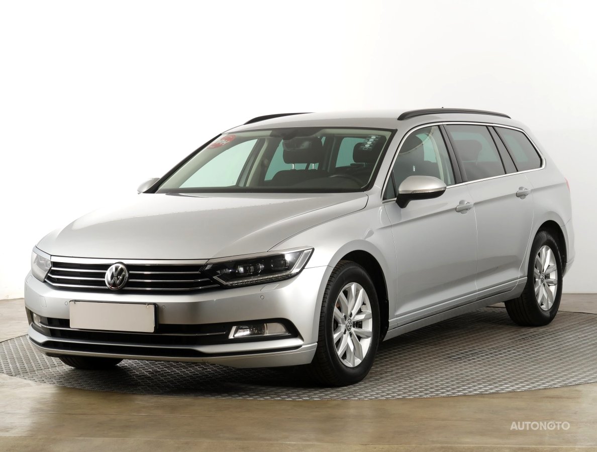 Volkswagen Passat, 2019 - pohled č. 3