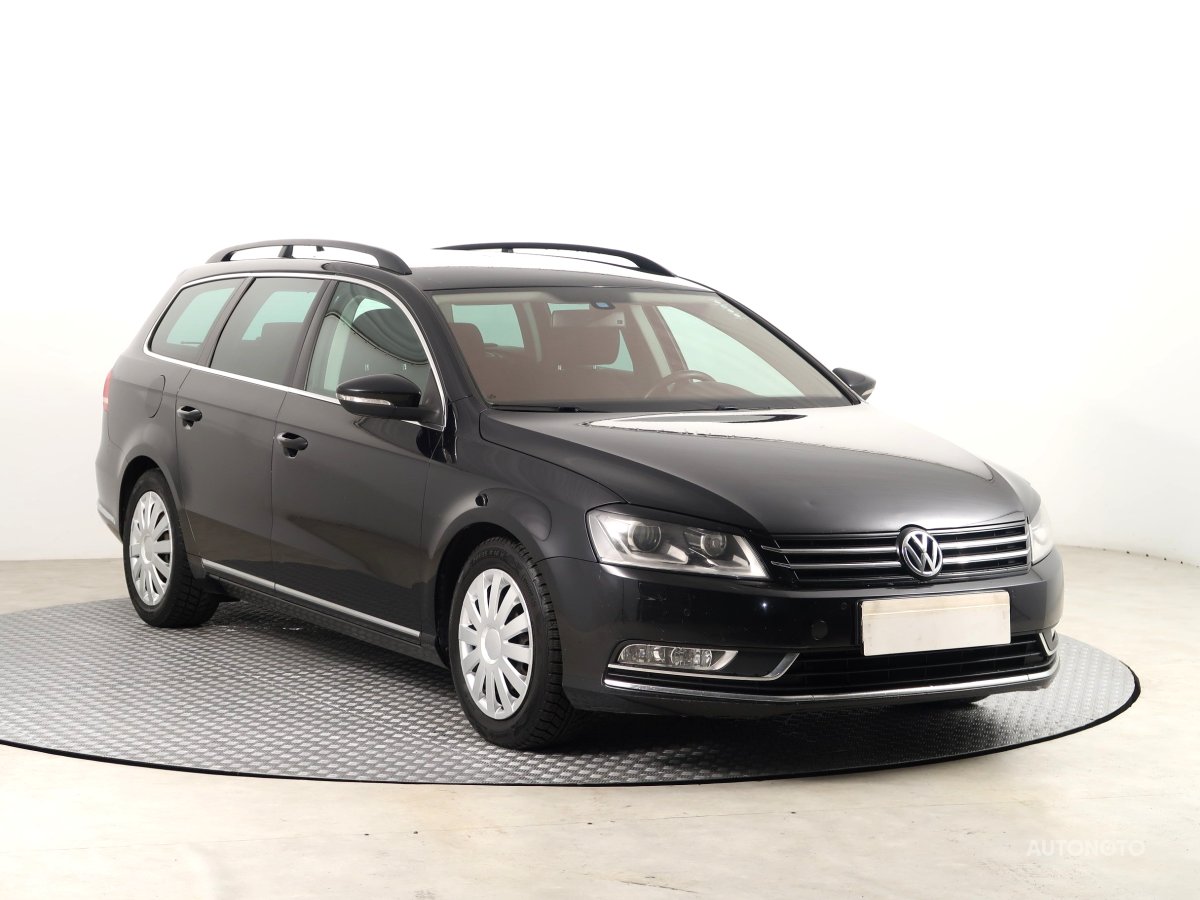 Volkswagen Passat, 2011 - pohled č. 1