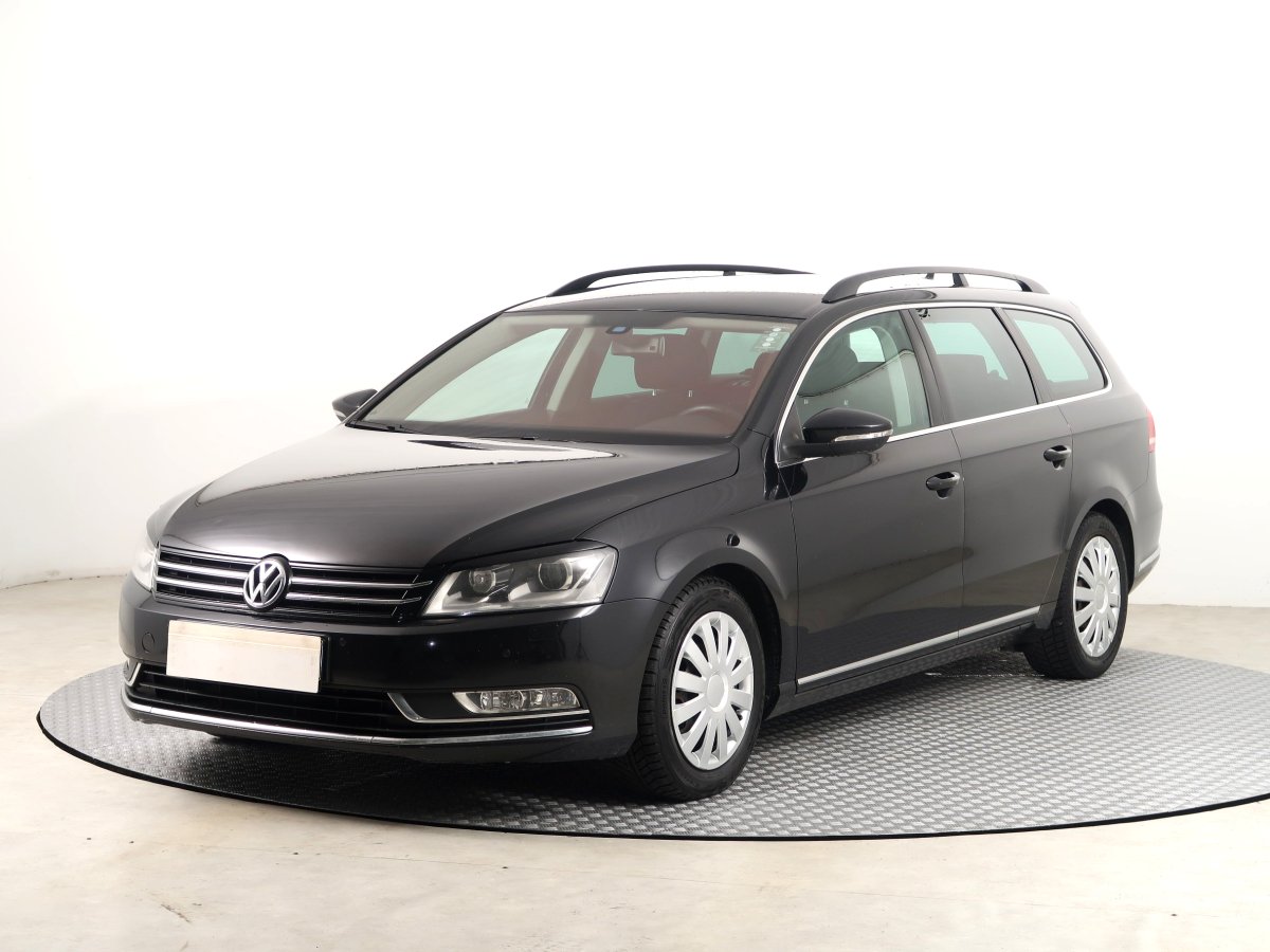Volkswagen Passat, 2011 - pohled č. 3