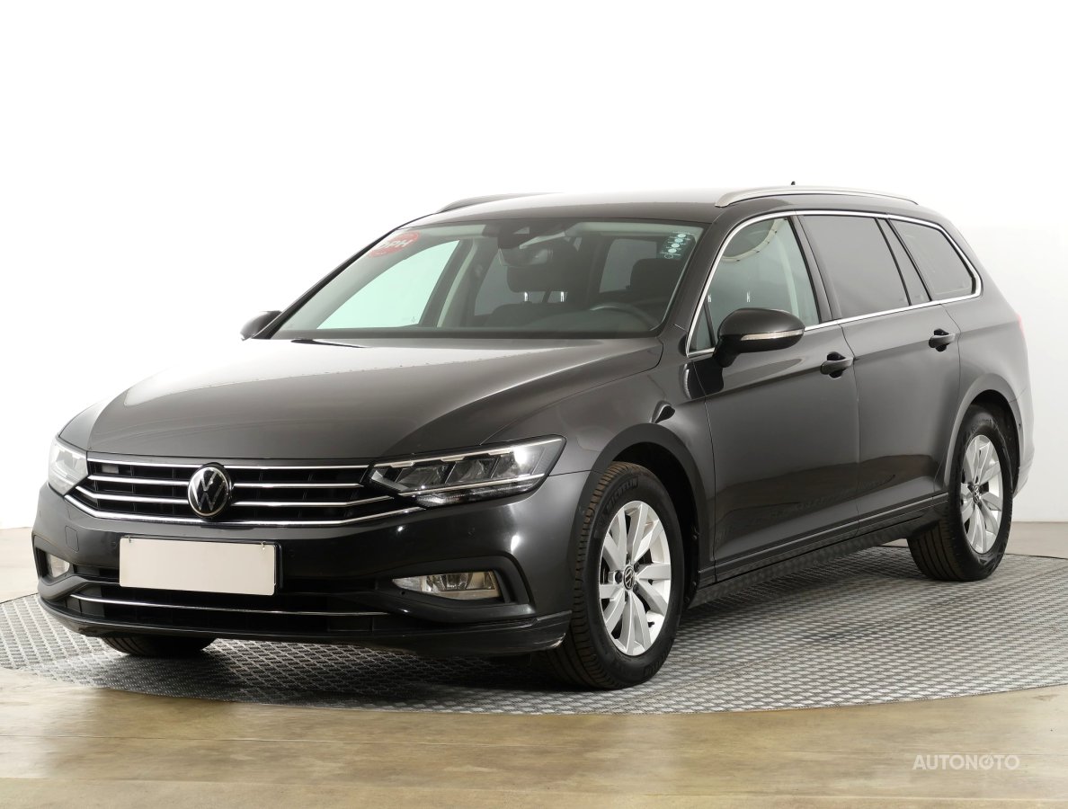 Volkswagen Passat, 2021 - pohled č. 3