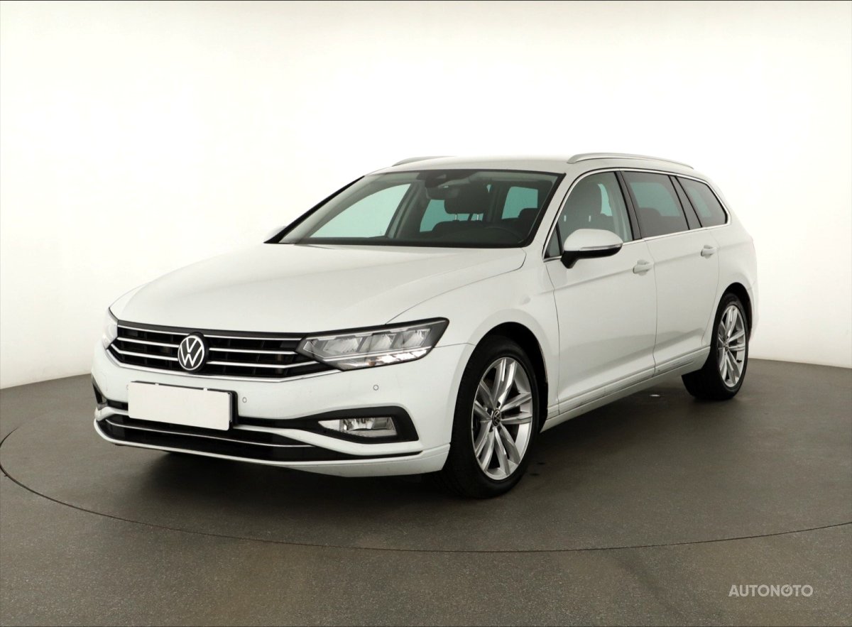 Volkswagen Passat, 2021 - pohled č. 3