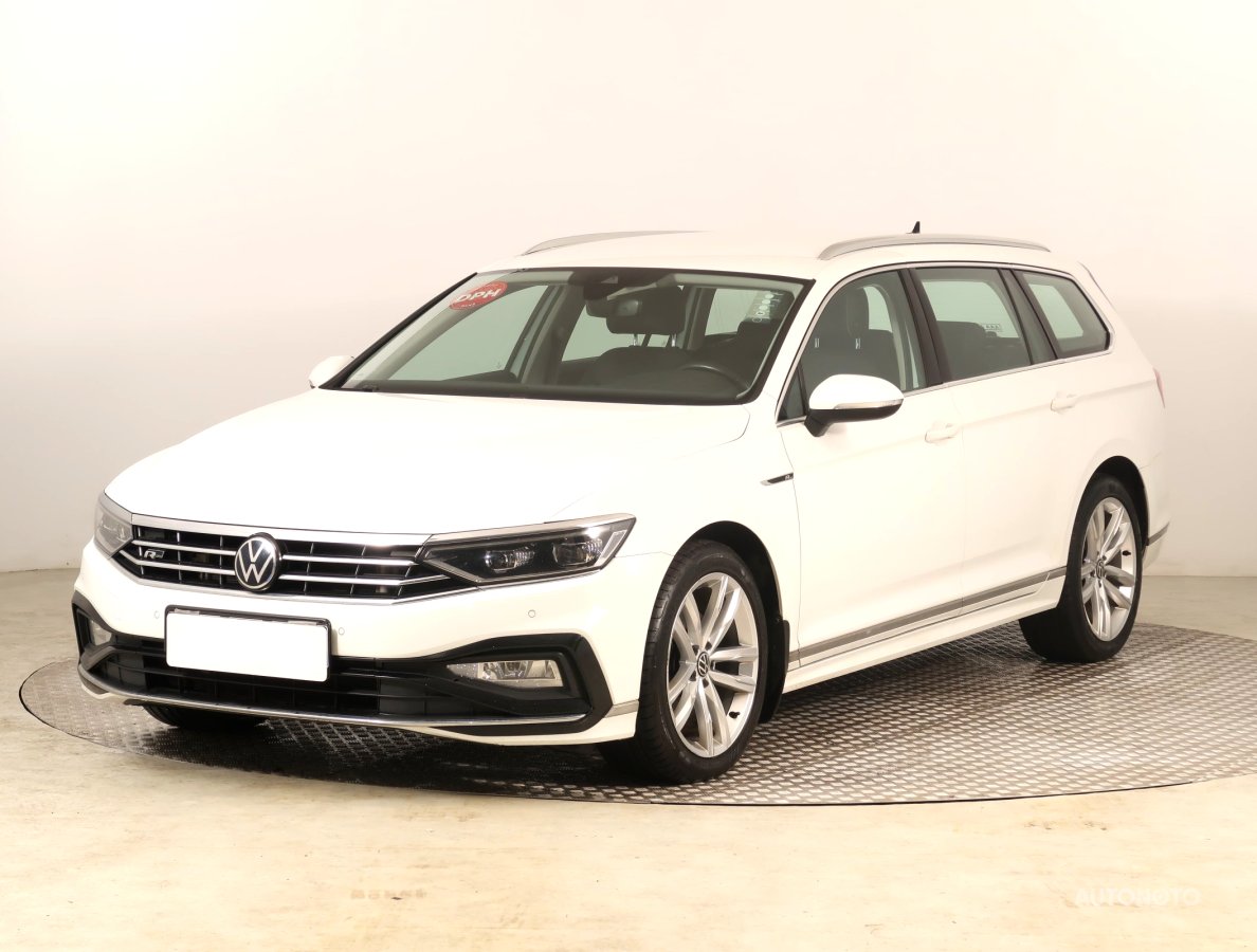 Volkswagen Passat, 2020 - pohled č. 3