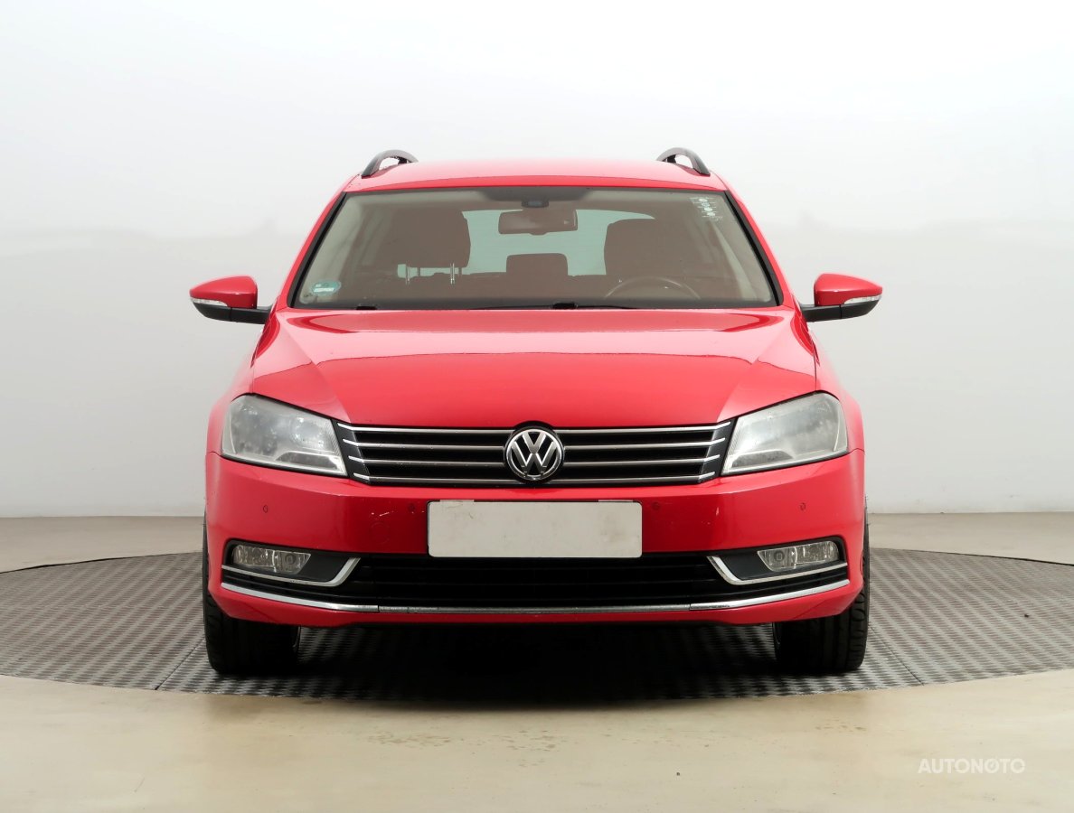 Volkswagen Passat, 2012 - pohled č. 2