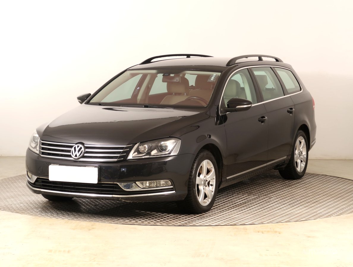 Volkswagen Passat, 2012 - pohled č. 3