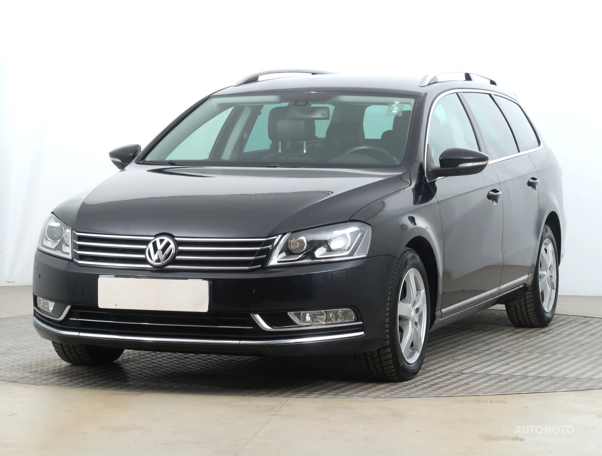 Volkswagen Passat, 2011 - pohled č. 3