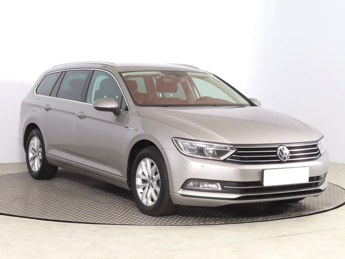 Volkswagen Passat, 2015 - celkový pohled