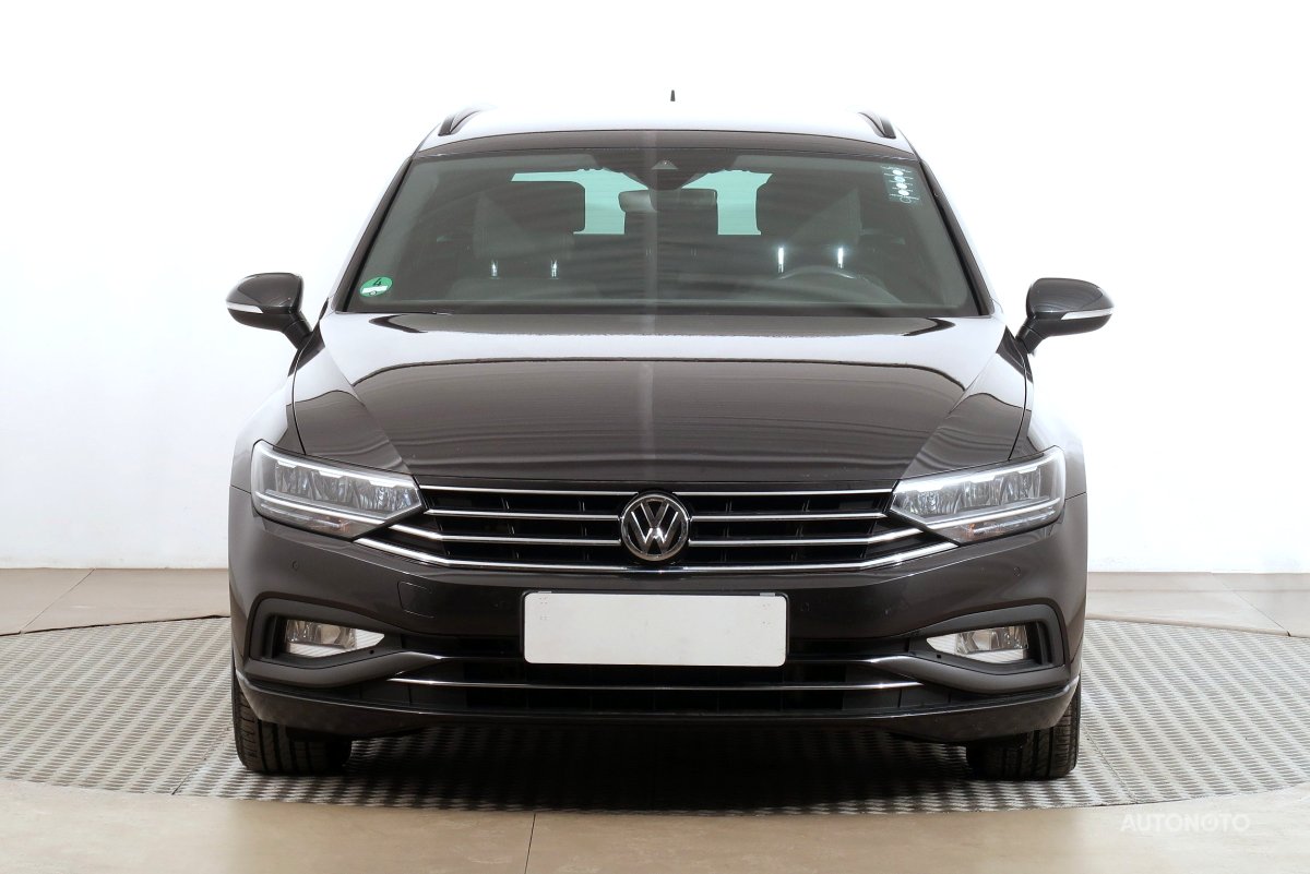 Volkswagen Passat, 2020 - pohled č. 2