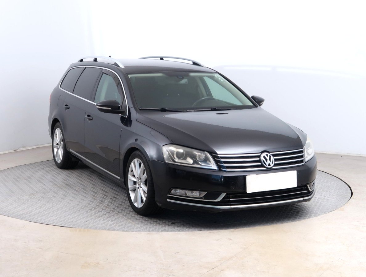 Volkswagen Passat, 2011 - pohled č. 1