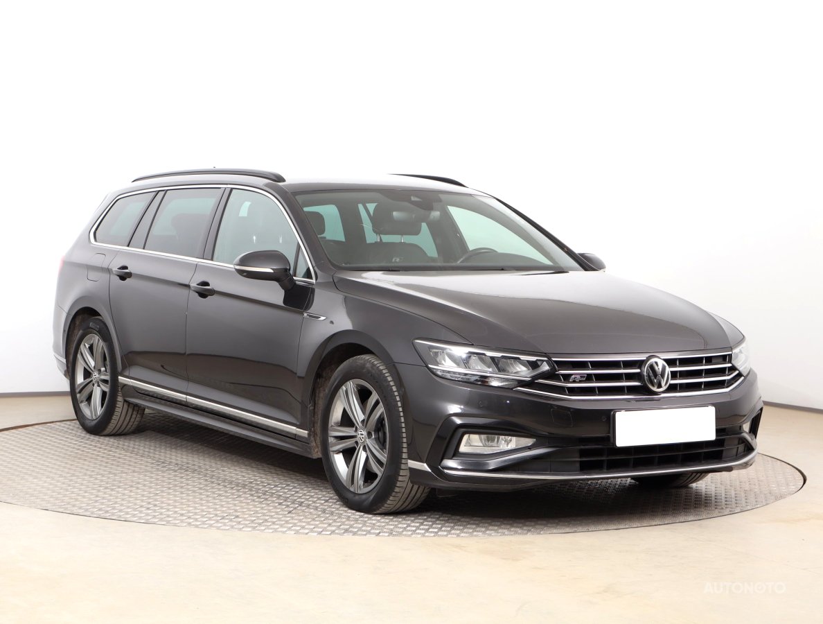 Volkswagen Passat, 2020 - pohled č. 1