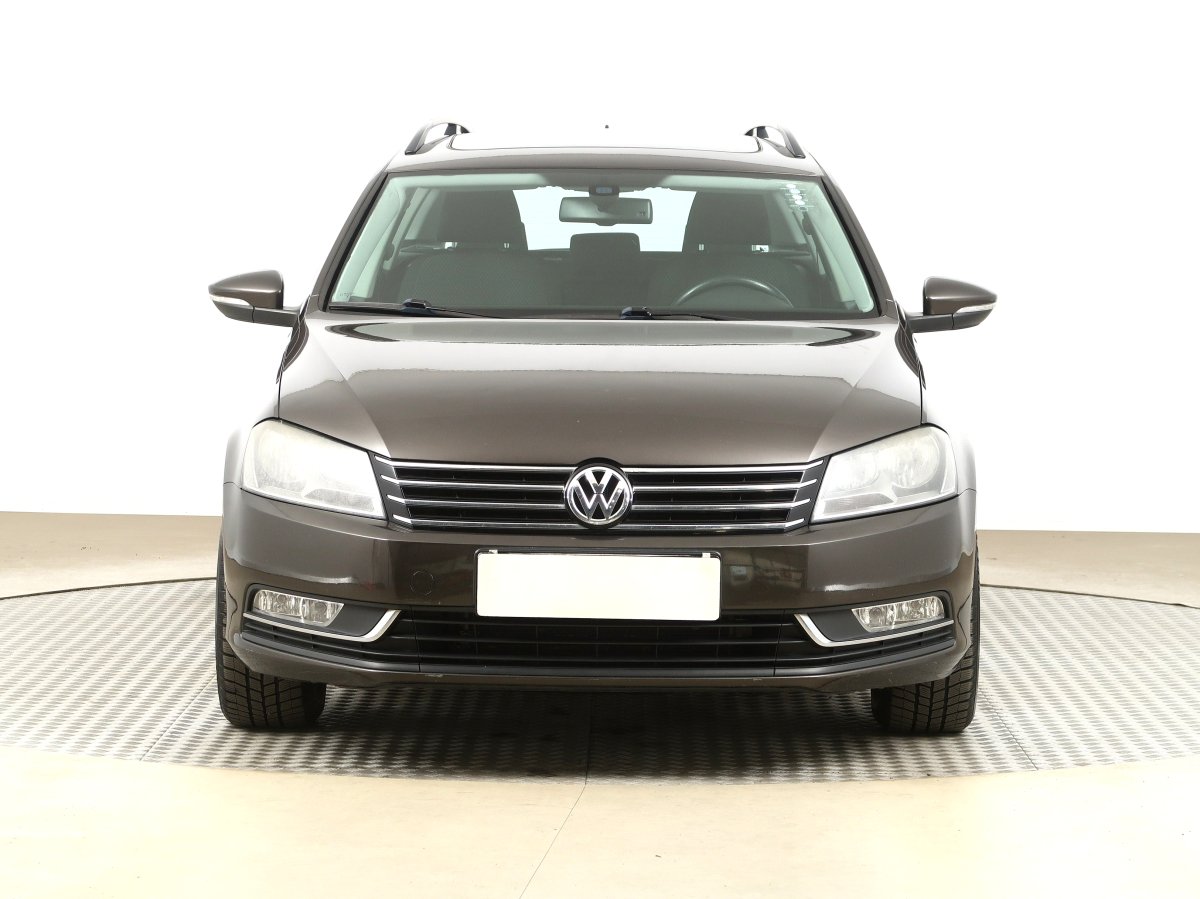Volkswagen Passat, 2013 - pohled č. 2