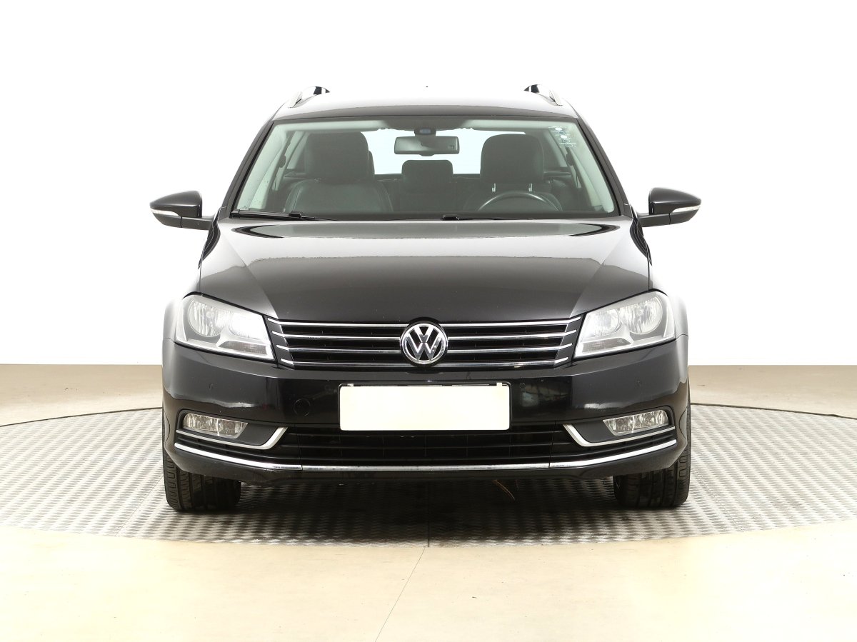 Volkswagen Passat, 2012 - pohled č. 2