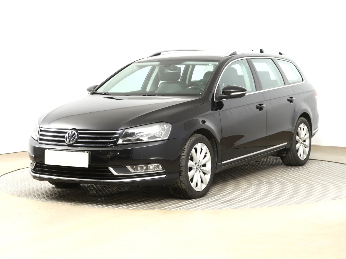 Volkswagen Passat, 2012 - pohled č. 3