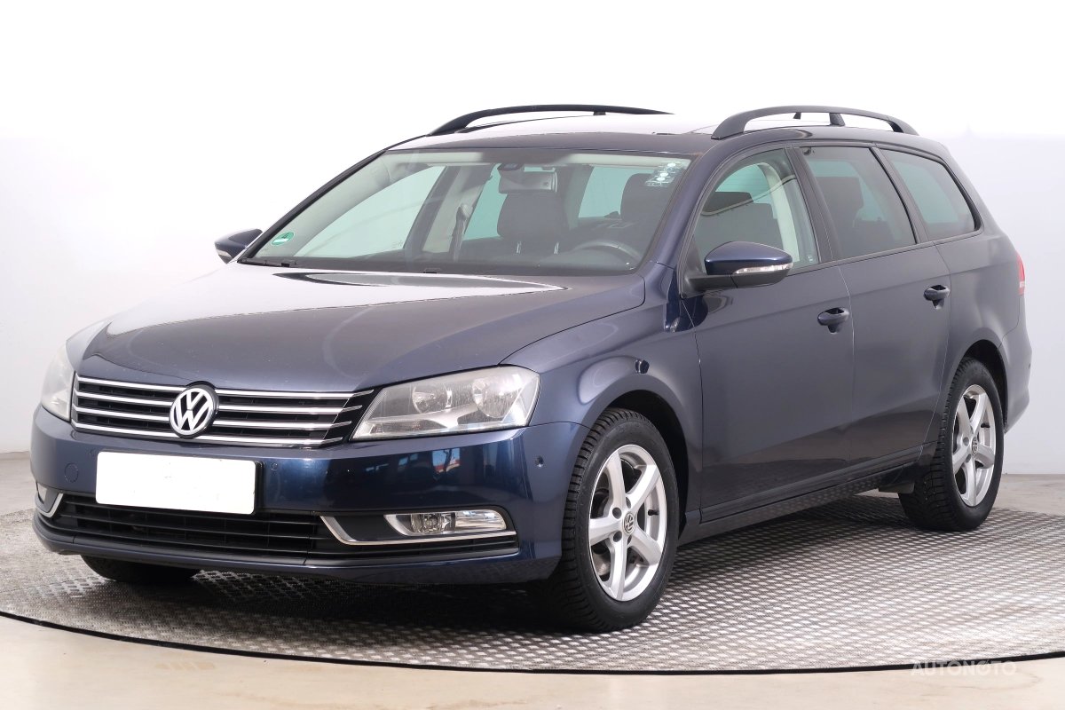 Volkswagen Passat, 2011 - pohled č. 3