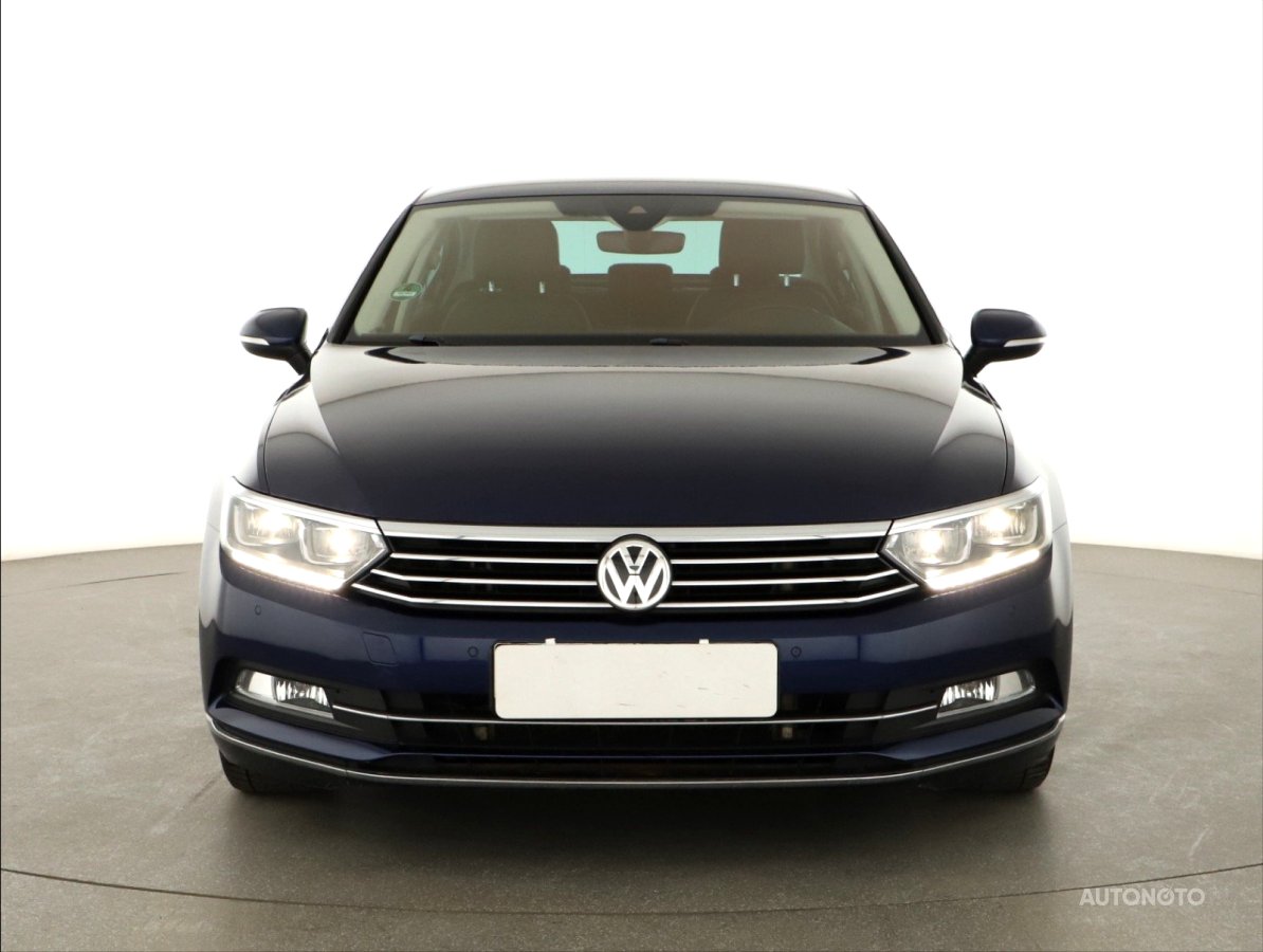 Volkswagen Passat, 2018 - pohled č. 2