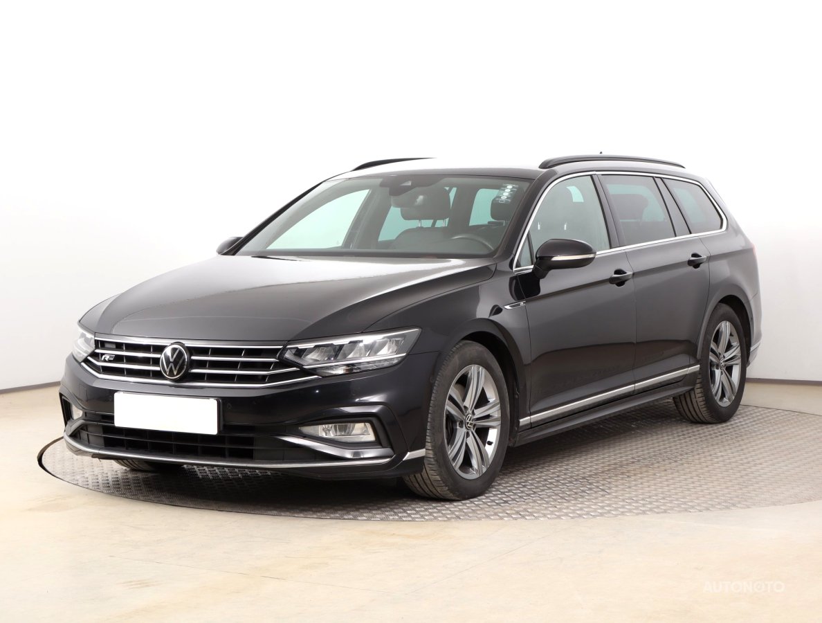 Volkswagen Passat, 2021 - pohled č. 3