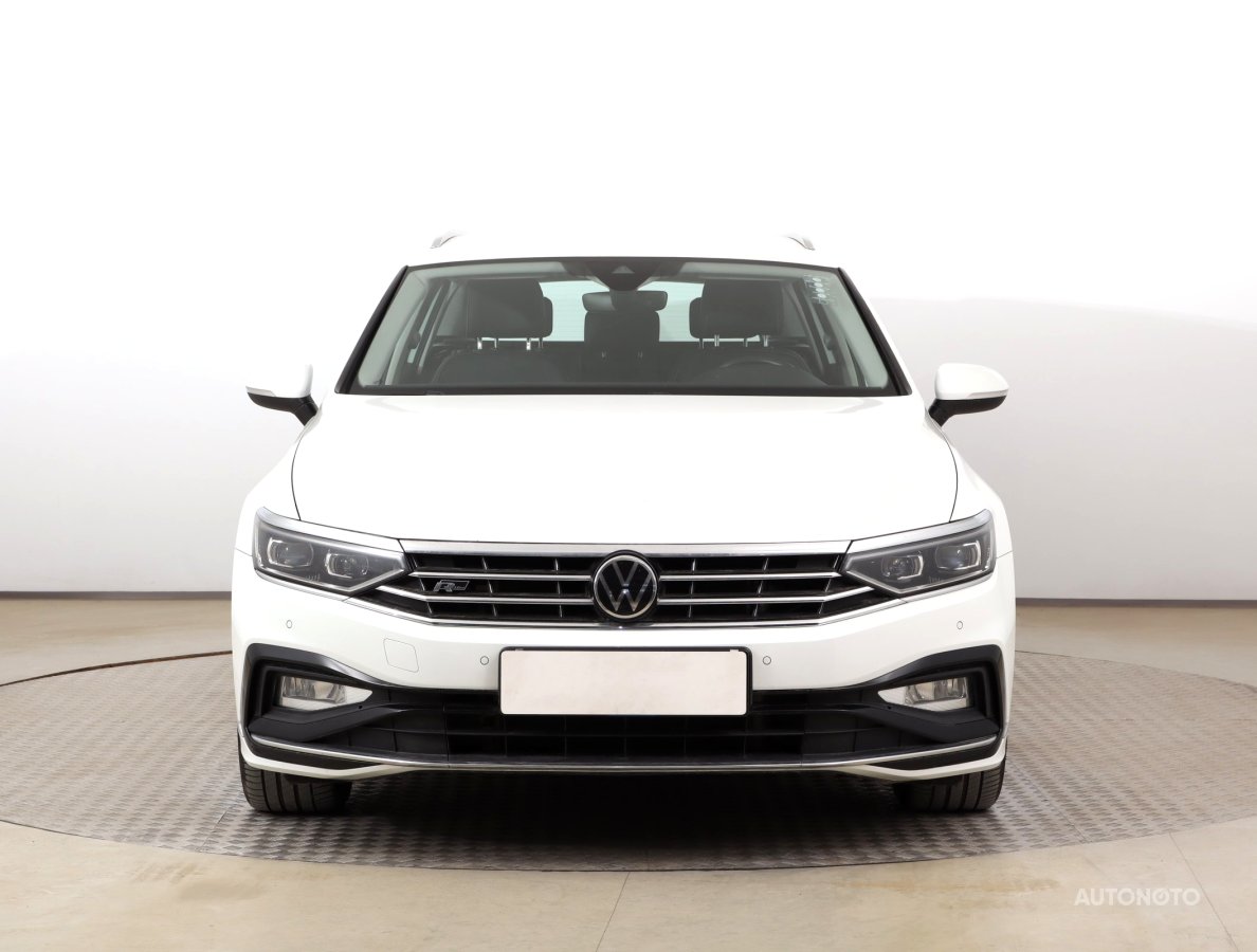 Volkswagen Passat, 2020 - pohled č. 2