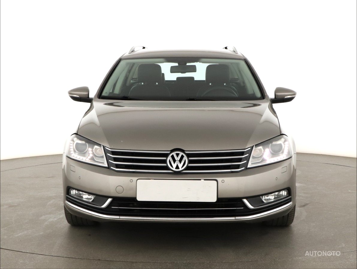 Volkswagen Passat, 2014 - pohled č. 2