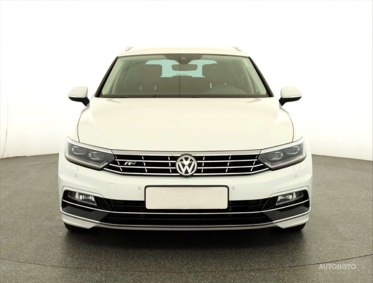 Volkswagen Passat, 2018 - pohled č. 2