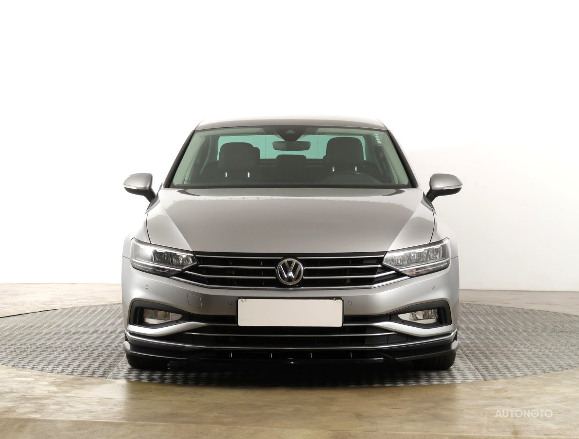 Volkswagen Passat, 2019 - pohled č. 2