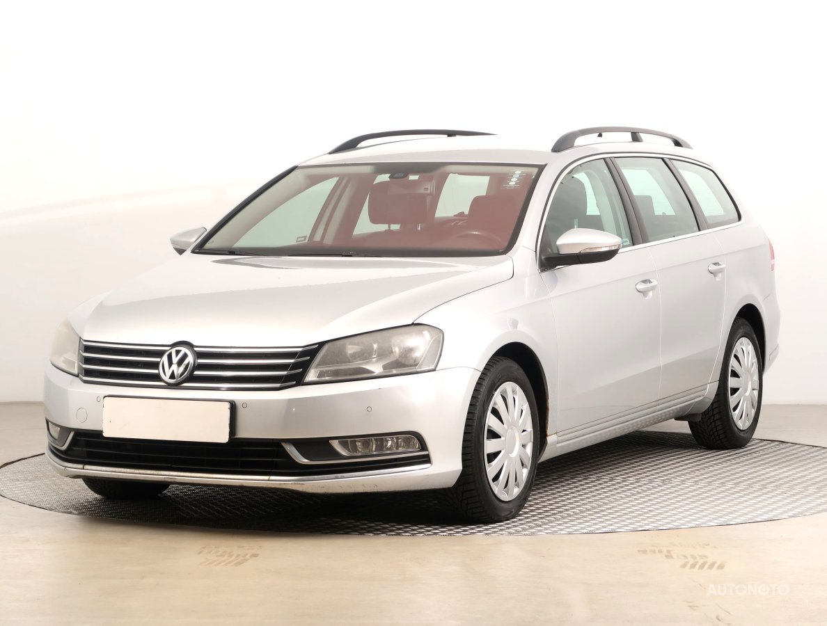 Volkswagen Passat, 2011 - pohled č. 3