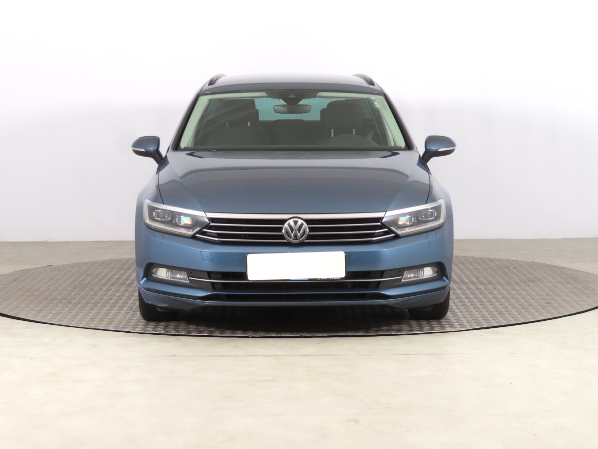 Volkswagen Passat, 2018 - pohled č. 2