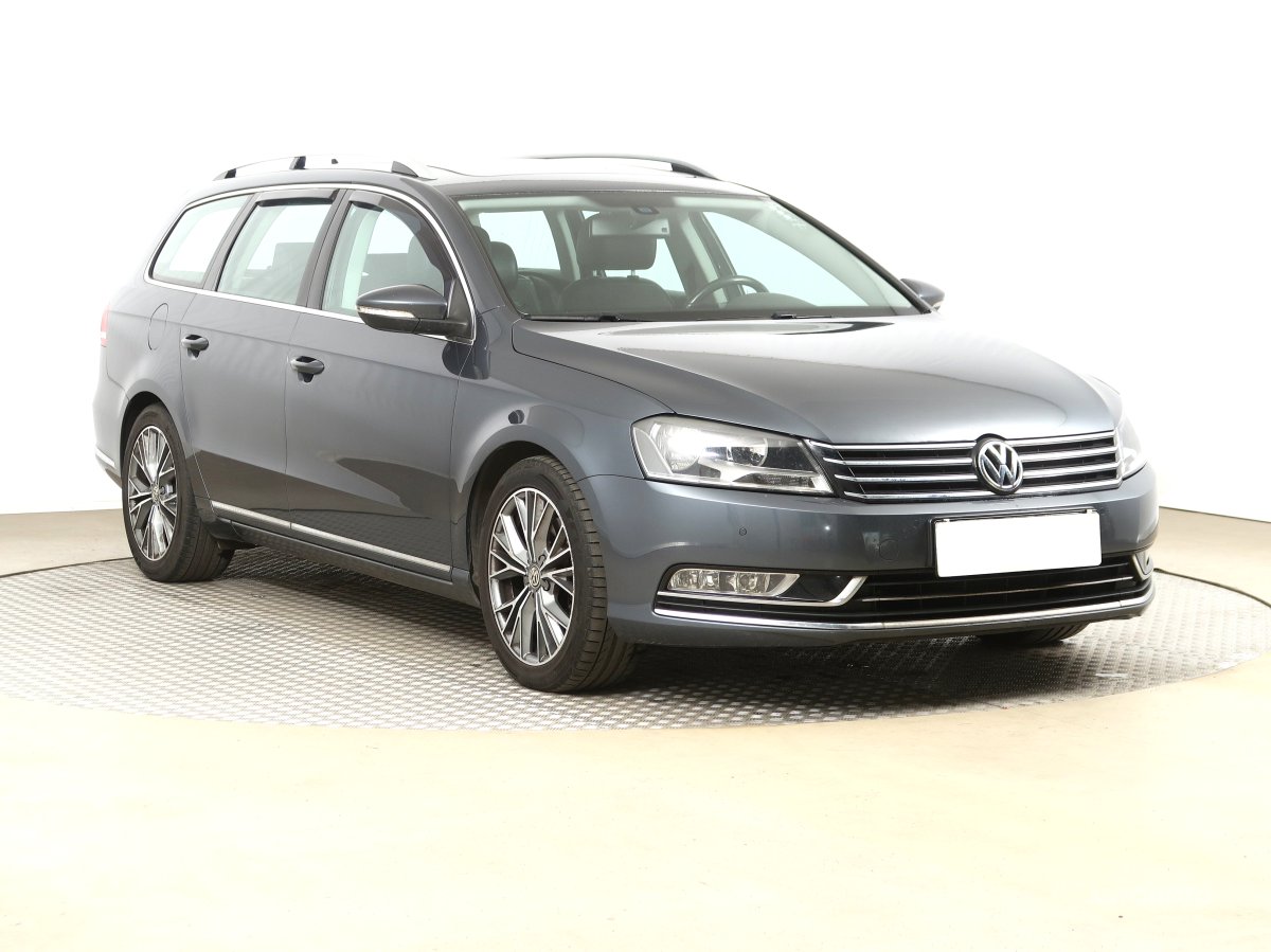 Volkswagen Passat, 2011 - pohled č. 1