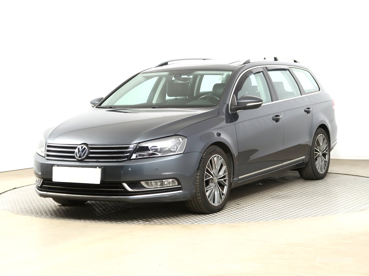 Volkswagen Passat, 2011 - pohled č. 3