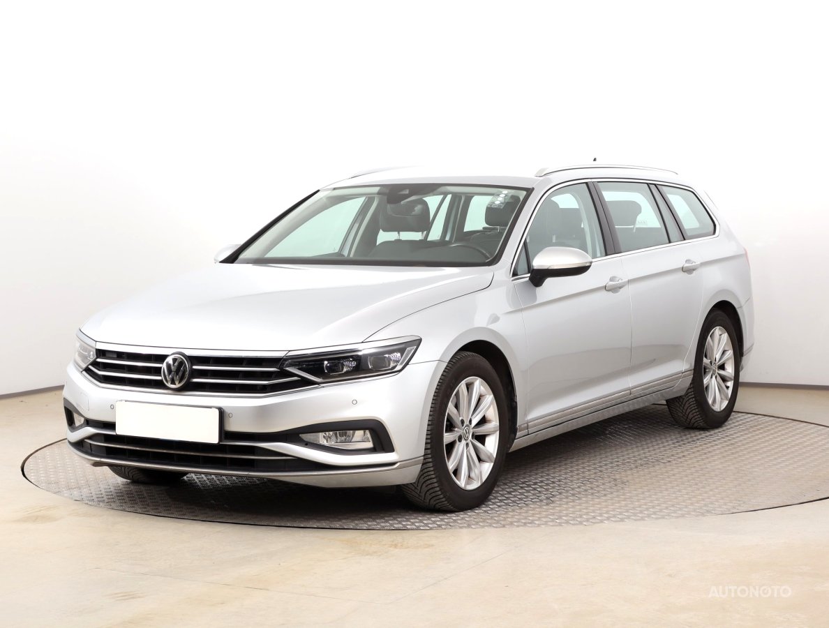 Volkswagen Passat, 2020 - pohled č. 3
