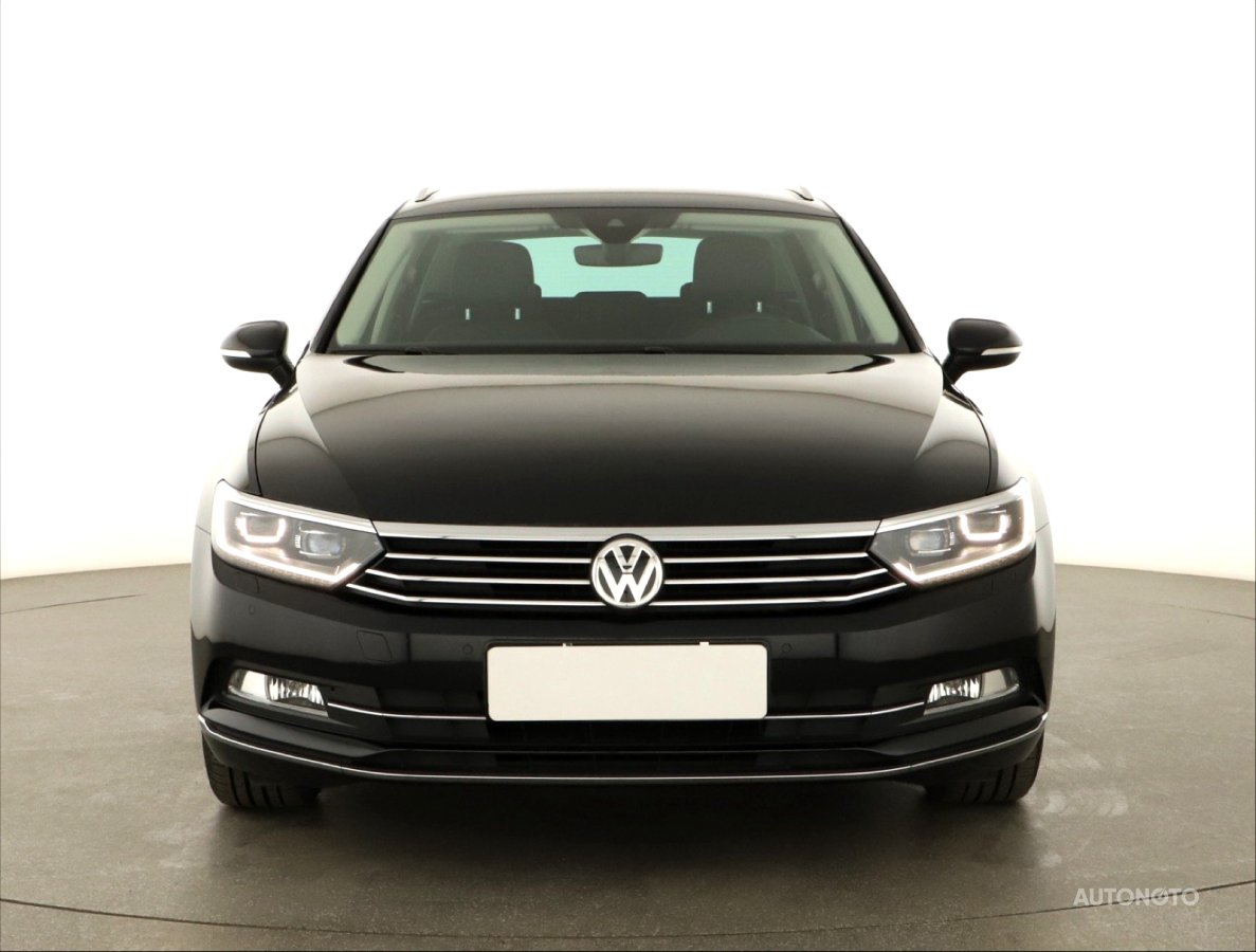 Volkswagen Passat, 2018 - pohled č. 2