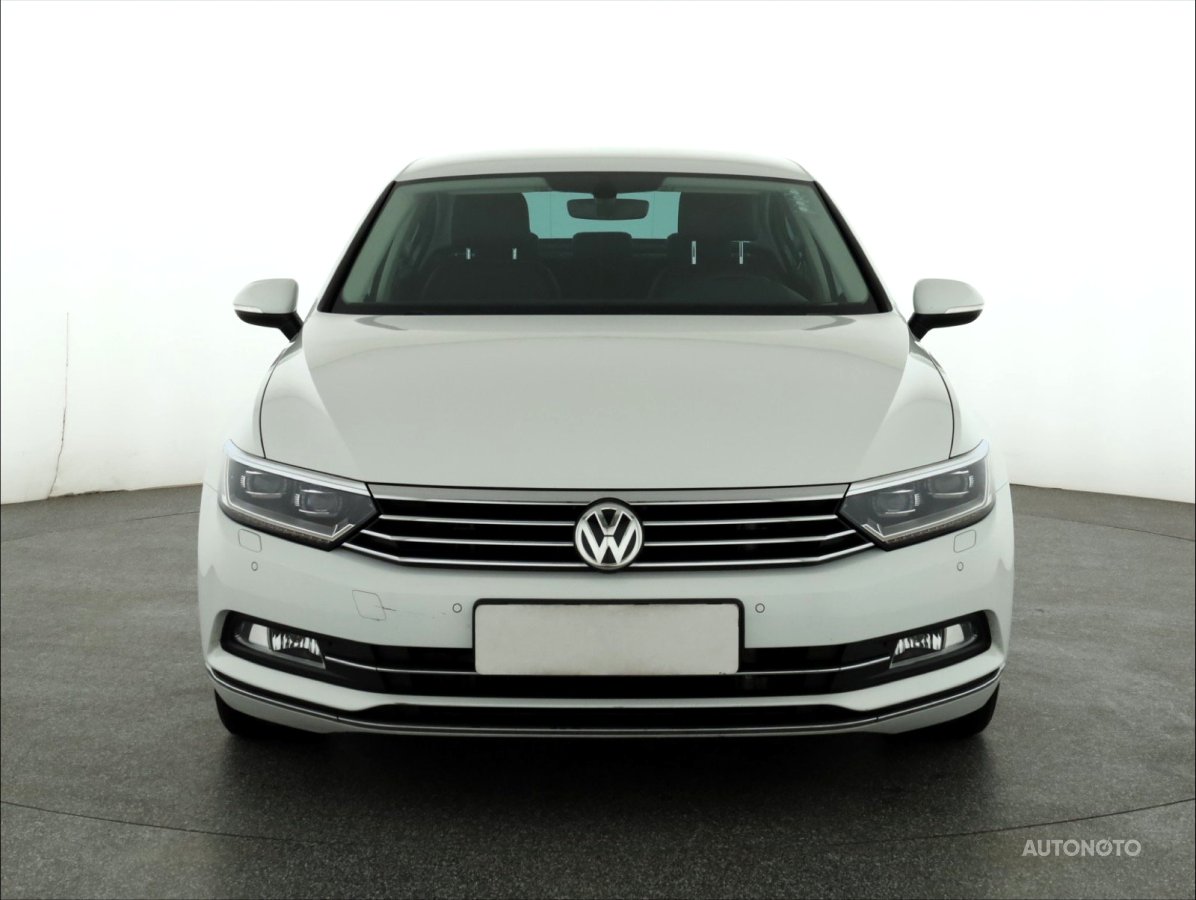 Volkswagen Passat, 2016 - pohled č. 2