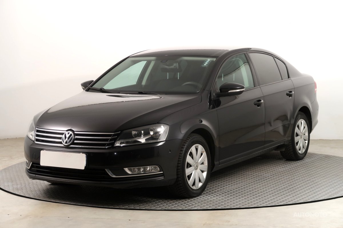 Volkswagen Passat, 2011 - pohled č. 3