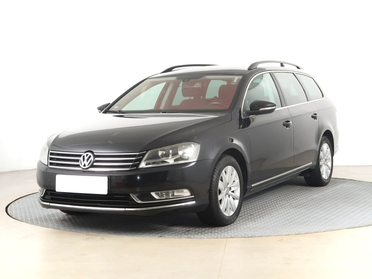 Volkswagen Passat, 2012 - pohled č. 3