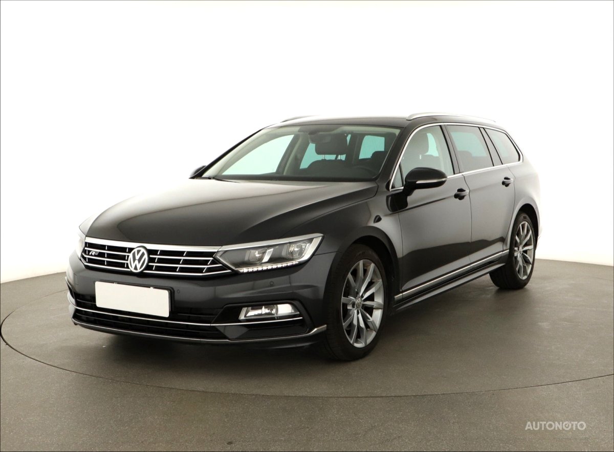 Volkswagen Passat, 2019 - pohled č. 3