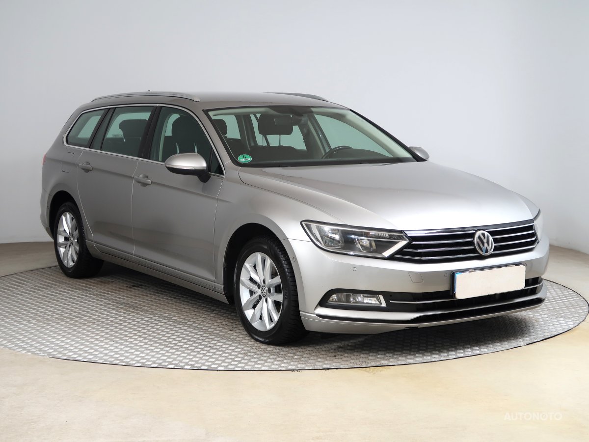Volkswagen Passat, 2015 - celkový pohled