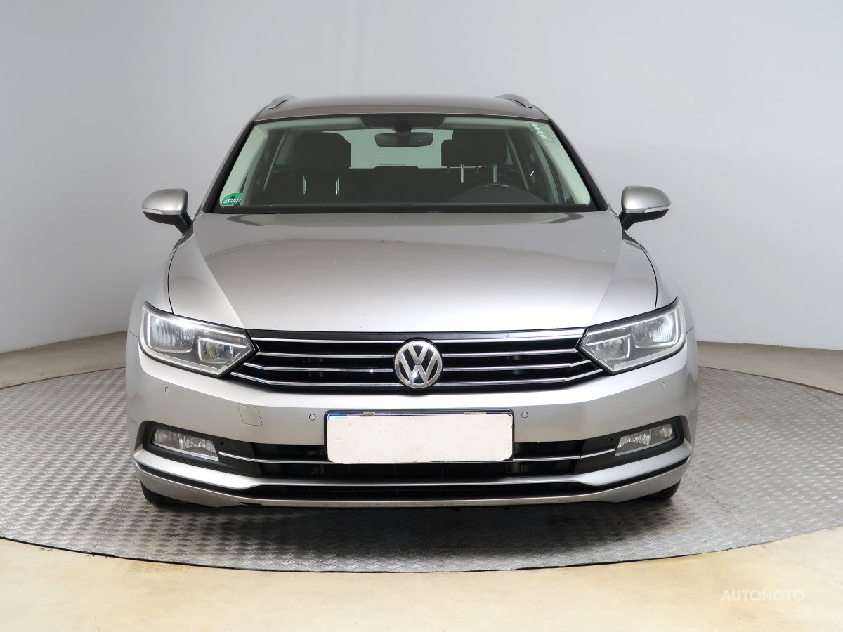 Volkswagen Passat, 2015 - pohled č. 2