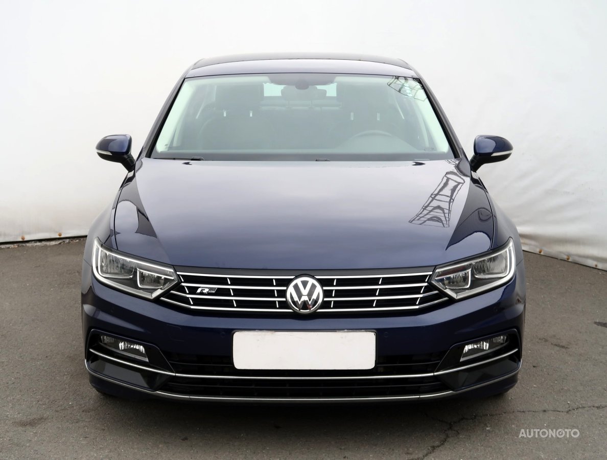 Volkswagen Passat, 2018 - pohled č. 2
