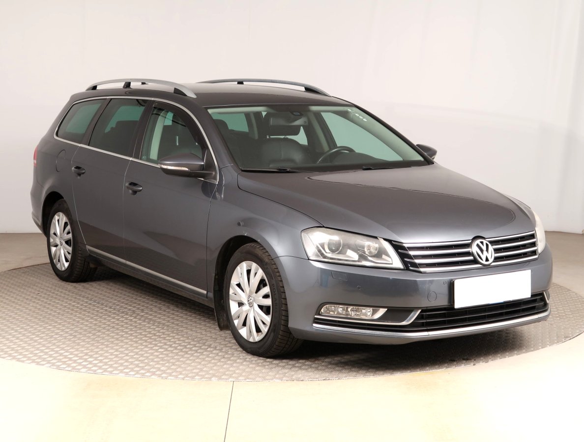 Volkswagen Passat, 2011 - pohled č. 1