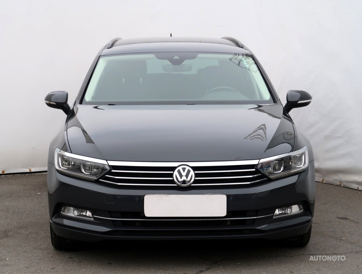 Volkswagen Passat, 2018 - pohled č. 2