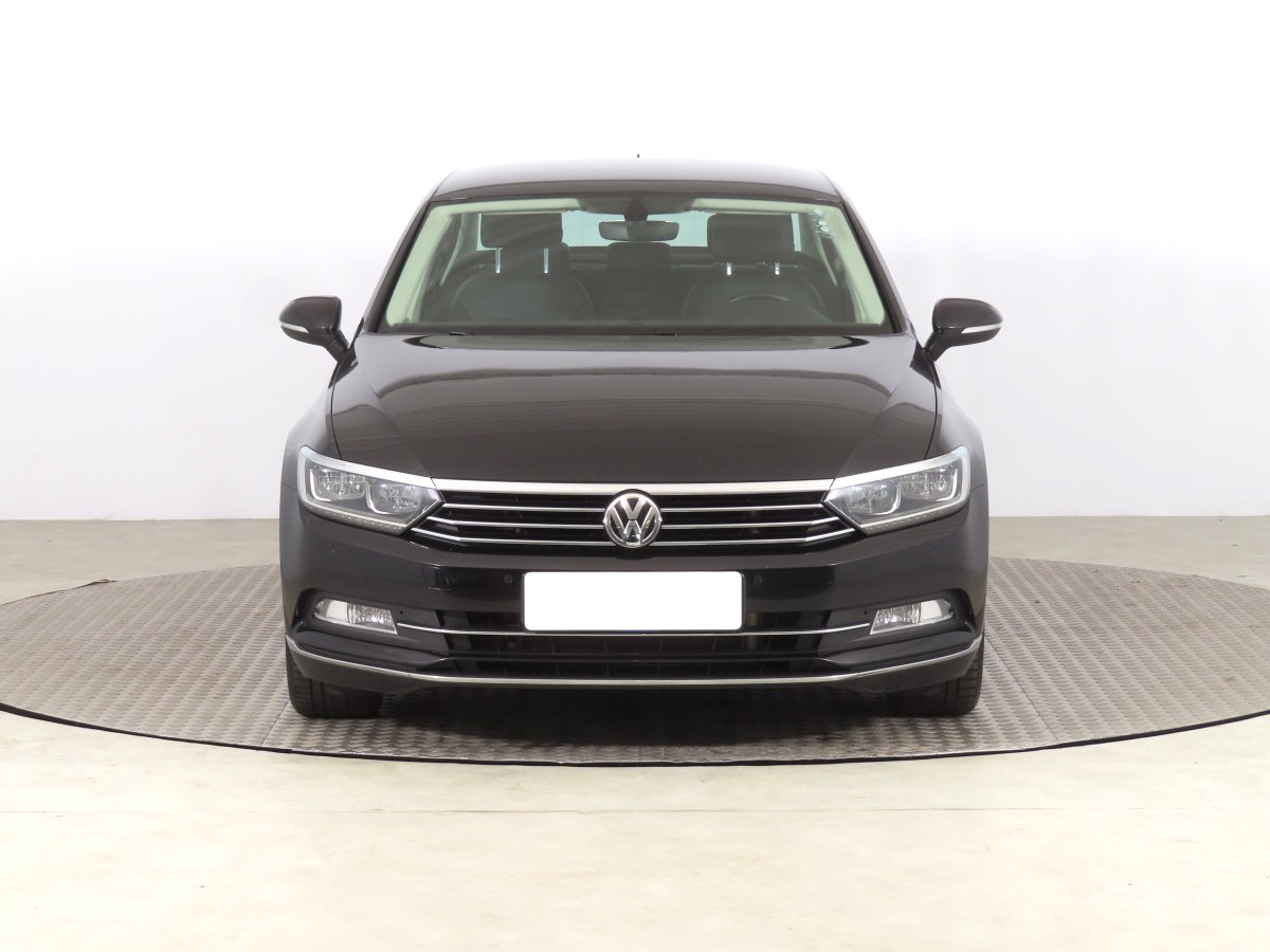 Volkswagen Passat, 2017 - pohled č. 2