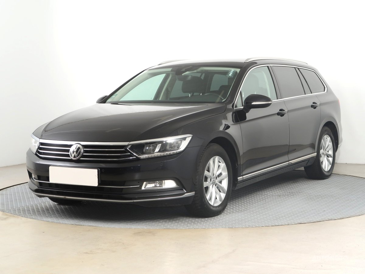 Volkswagen Passat, 2017 - pohled č. 3