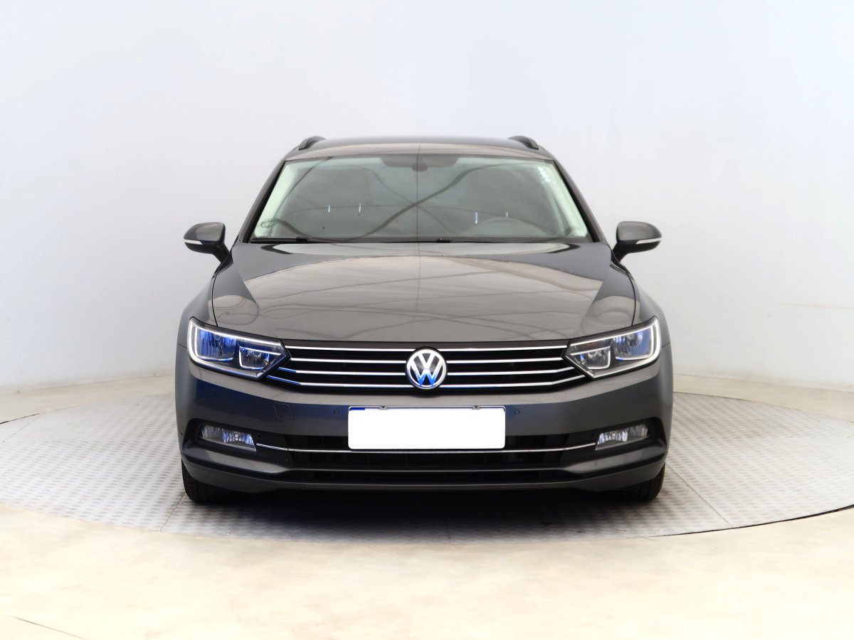 Volkswagen Passat, 2015 - pohled č. 2