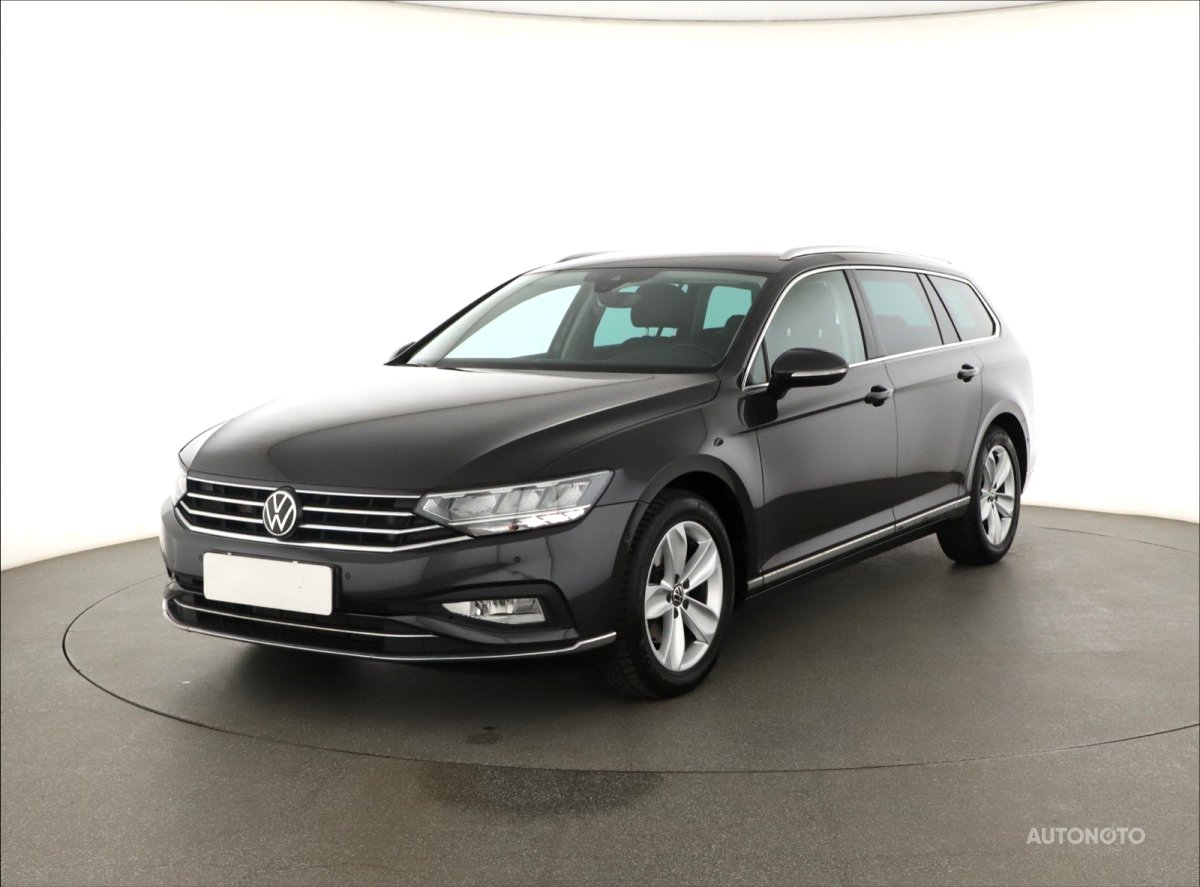 Volkswagen Passat, 2022 - pohled č. 3