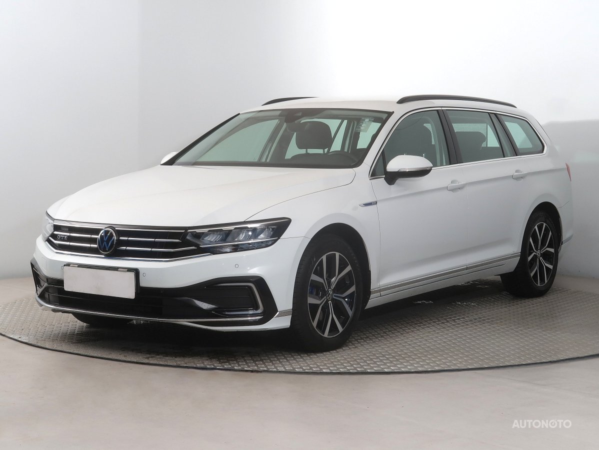 Volkswagen Passat, 2020 - pohled č. 3
