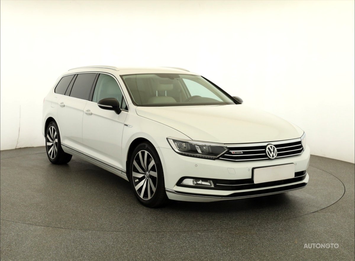 Volkswagen Passat, 2015 - celkový pohled
